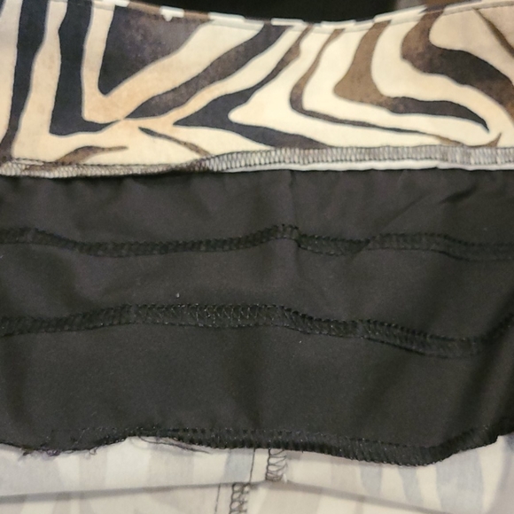 Chico's SO SLIMMING ZEBRA-PRINT CROP PANTS - Picture 9 of 10